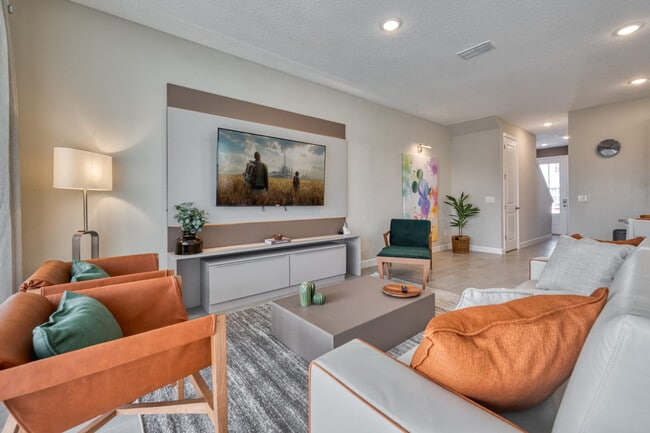 8013 Formosa Vly Pl
