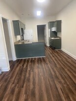 The Quarters Apartments in Gulfport, MS - Building Photo