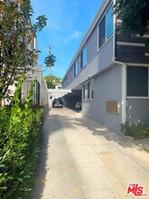 451 Ivy St-Unit -2 in Glendale, CA - Building Photo - Building Photo