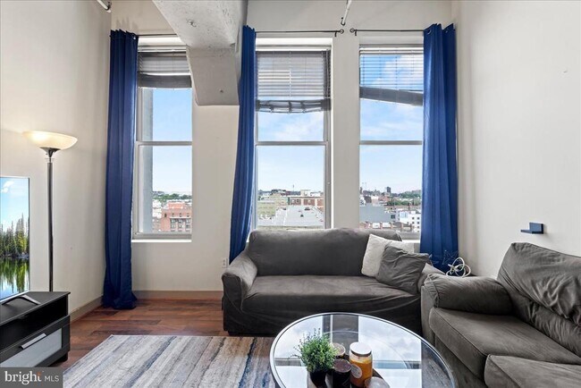 511 N Broad St in Philadelphia, PA - Building Photo - Building Photo