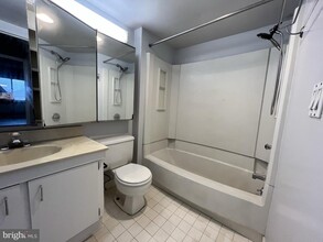 530 S 2nd St in Philadelphia, PA - Building Photo - Building Photo