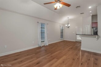 3303 Grand Lake Dr in Bossier City, LA - Building Photo - Building Photo