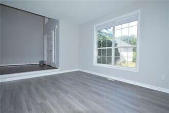 2030 Hunters Trail Dr in Lawrenceville, GA - Building Photo - Building Photo