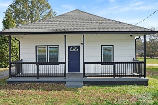 property at 3332 York Hwy