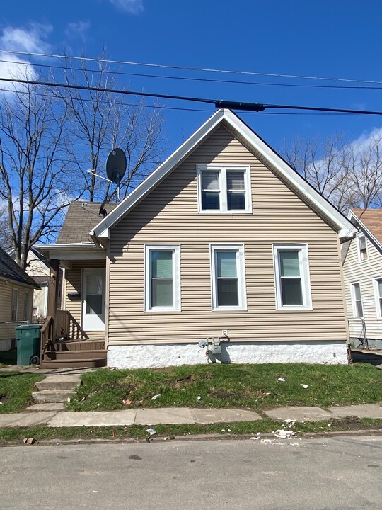 23 Rugraff St in Rochester, NY - Building Photo