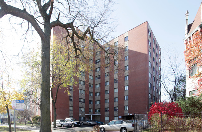 Michigan Towers in Chicago, IL - Building Photo - Building Photo