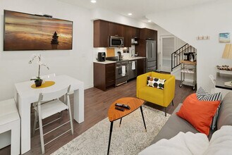 915 14th Ave in Seattle, WA - Building Photo - Building Photo