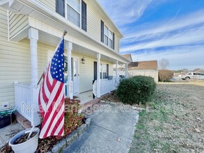 270 Lenoir Dr in Spring Lake, NC - Building Photo - Building Photo