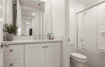 26973 W Prospector Rd in Valencia, CA - Building Photo - Building Photo