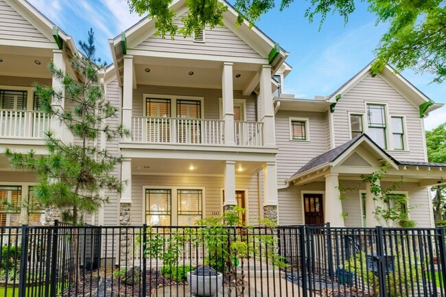 1141 Louise St in Houston, TX - Building Photo - Building Photo