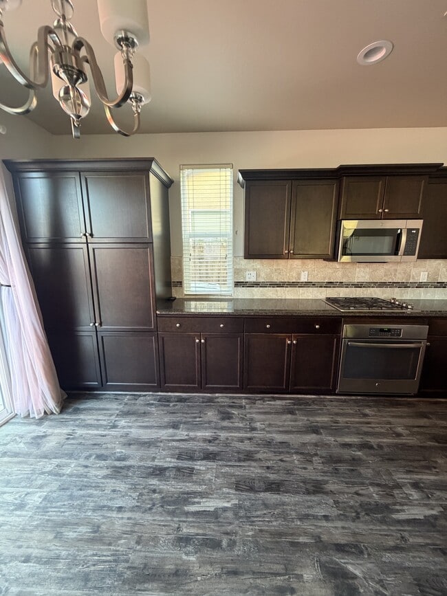 3493 Elevations Way in Clovis, CA - Building Photo - Building Photo