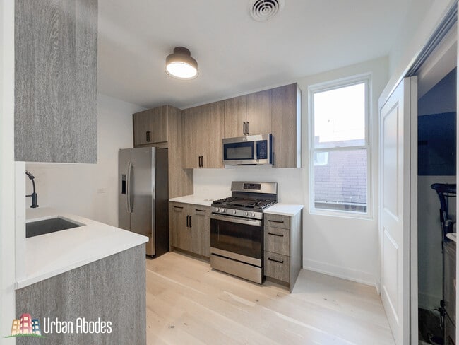 2129 N Bingham St, Unit 3C in Chicago, IL - Building Photo - Building Photo