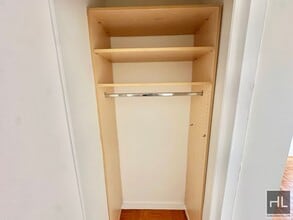 Fourth Avenue, Unit 11B in New York, NY - Building Photo - Building Photo