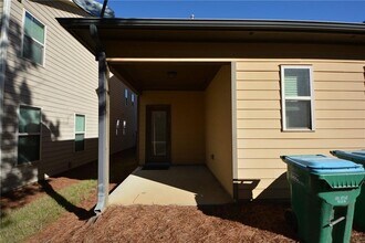 2119 Baywood Tree Ln SW in Snellville, GA - Building Photo - Building Photo