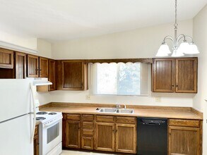 5530 Lavarie Ct in Colorado Springs, CO - Building Photo - Building Photo