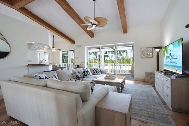1521 Gordon River Ln in Naples, FL - Building Photo - Building Photo
