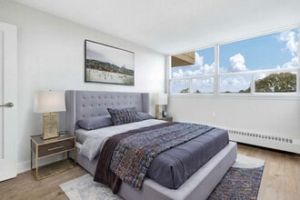 Lord Richmond in Ottawa, ON - Building Photo - Building Photo