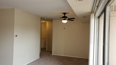 7700 Arehart Dr in New Carrollton, MD - Building Photo - Building Photo