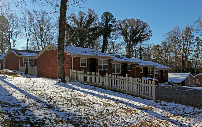 Washburn Apartments in Charlotte, NC - Building Photo - Building Photo