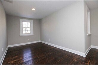 348 E Elm St in Conshohocken, PA - Building Photo - Building Photo