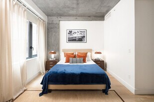 119 W 24 St in New York, NY - Building Photo