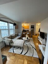 155 E 38th St, Unit 9L in New York, NY - Building Photo