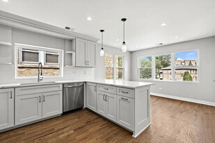 5849 N Virginia Ave, Unit 1 in Chicago, IL - Building Photo
