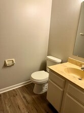 560 E Maple St in Nashville, TN - Building Photo - Building Photo