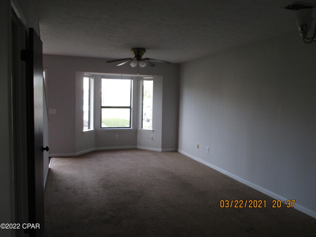 1218 Stephen Dr photo'