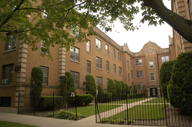 3806-3816 N Sheffield Ave in Chicago, IL - Foto de edificio - Building Photo