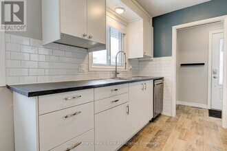 45 Bond St in Kitchener, ON - Building Photo - Building Photo