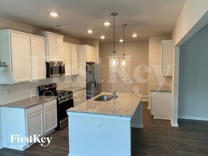 718 Ridgemoor Trl in Simpsonville, SC - Building Photo - Building Photo