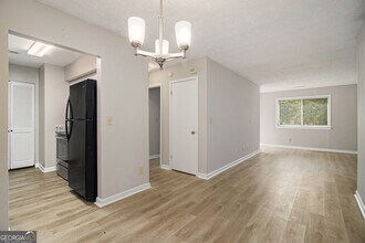 3782 Kensingwood Trace in Decatur, GA - Building Photo - Building Photo