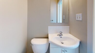 141 Arbour Glen Crescent in London, ON - Building Photo - Building Photo