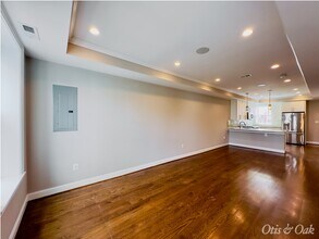 3542 13th St NW, Unit 2 in Washington, DC - Foto de edificio - Building Photo