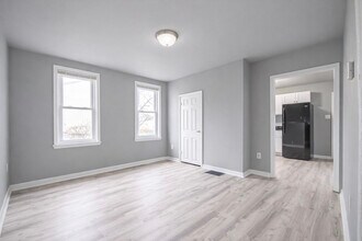 306 Progress St in Riverside, NJ - Building Photo - Building Photo