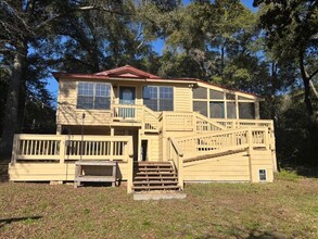 847 Squirrel Rd in Defuniak Springs, FL - Building Photo - Building Photo