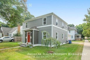 1300 Dunham St SE in Grand Rapids, MI - Building Photo
