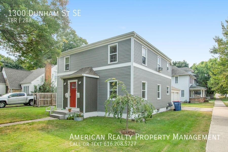 1300 Dunham St SE in Grand Rapids, MI - Building Photo