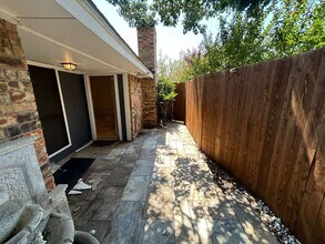 2019 Chalfont Dr in Carrollton, TX - Building Photo - Building Photo