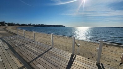 92 Townsend Ave, Unit 2nd in New Haven, CT - Foto de edificio - Building Photo