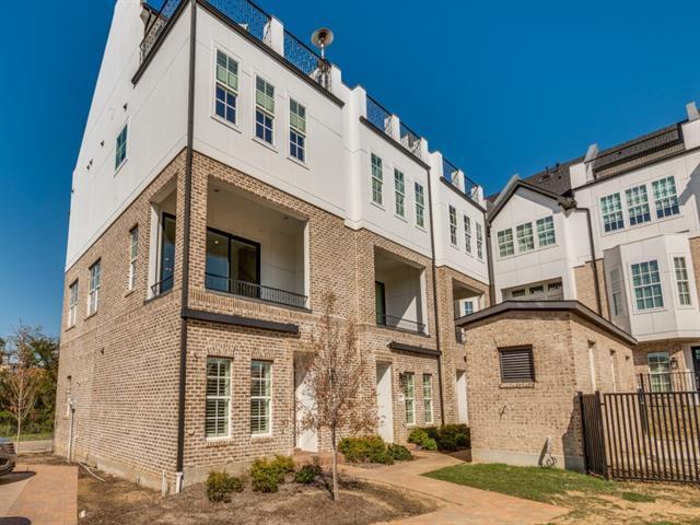 2114 Wenge Ln in Dallas, TX - Building Photo