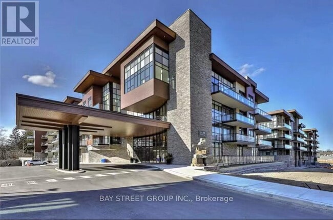 property at 1575-1575 Lakeshore Rd W