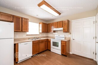 7761 Pikes Peak Dr in Jacksonville, FL - Building Photo - Building Photo