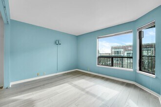 410 W Roy St in Seattle, WA - Building Photo - Building Photo