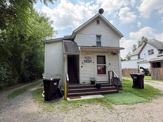 1910 Pringle Ave in Jackson, MI - Building Photo - Building Photo