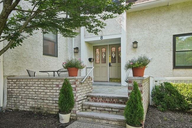 property at 8A Heritage Dr