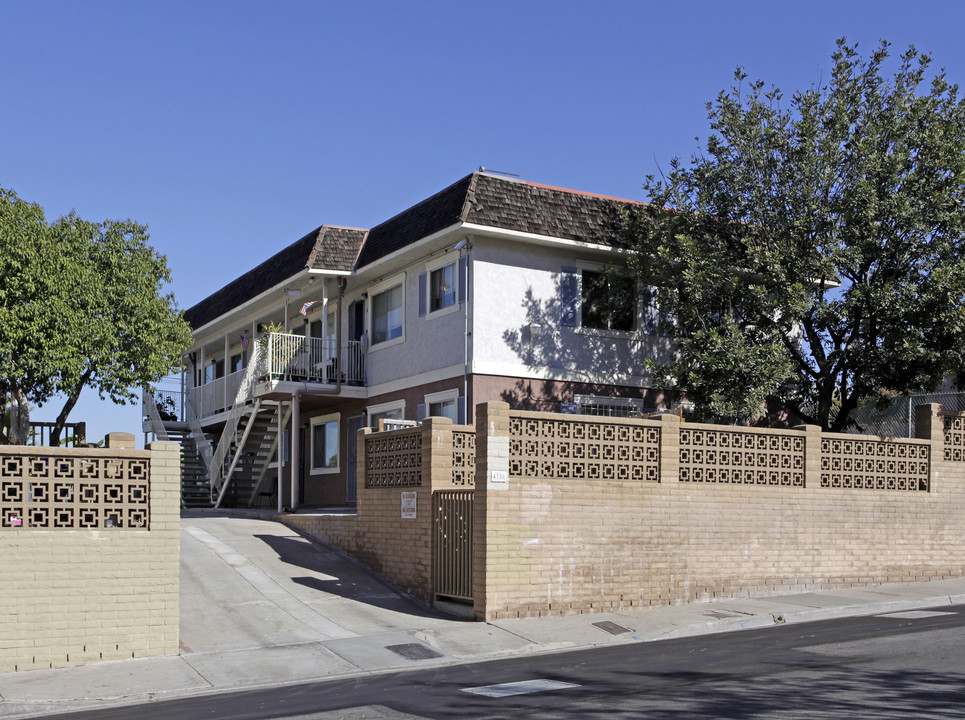 4758 Imperial Ave in San Diego, CA - Building Photo