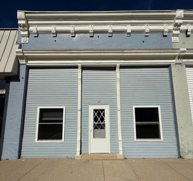 property at 107 E Main St
