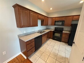 131 N Grove St in Eustis, FL - Building Photo - Building Photo